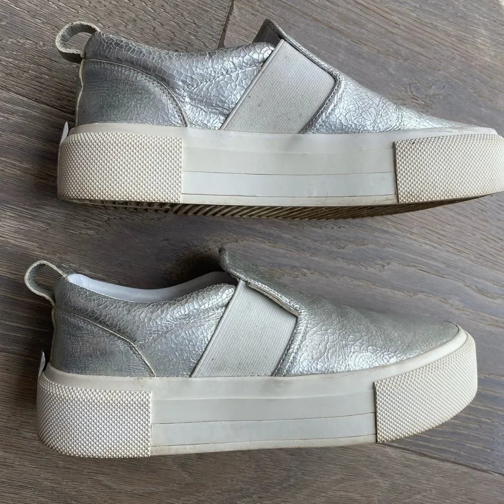 Kendall+Kylie slip on silver leather sneakers - Picture 4 of 8